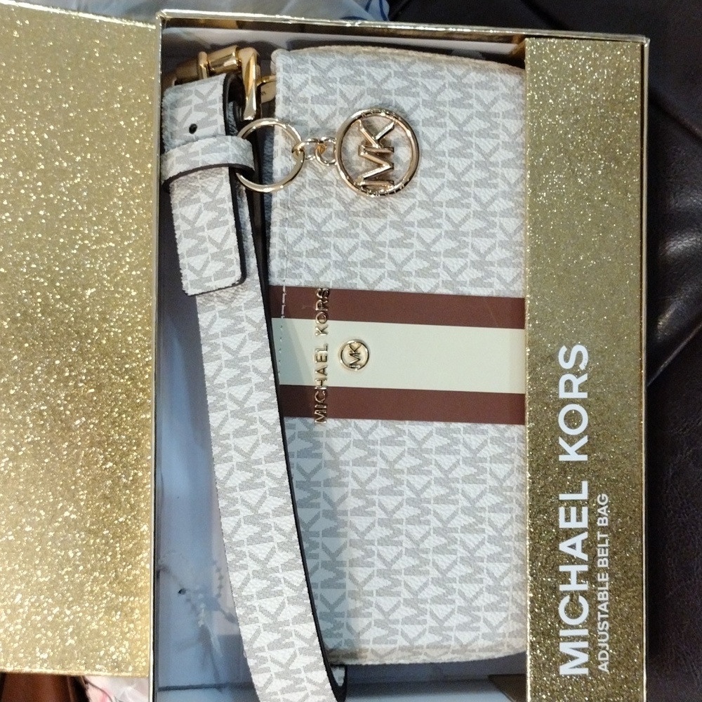 NIB Michael Michael Kors Signature S/M Belt Bag